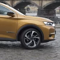 DS7 Crossback 2.0 BlueHDi: Nebavme se o autech, bavme se o umění žít