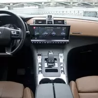 DS7 Crossback 2.0 BlueHDi: Nebavme se o autech, bavme se o umění žít