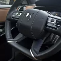 DS7 Crossback 2.0 BlueHDi: Nebavme se o autech, bavme se o umění žít