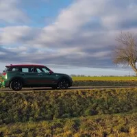 Mini Clubman JCW: To skutečně podstatné