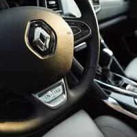 Renault Koleos Initiale Paris 4x4: Když dva dělají totéž, není to totéž