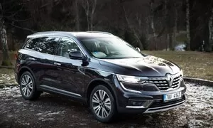 Recenze & testy: Renault Koleos Initiale Paris 4x4: Když dva dělají totéž, není to totéž