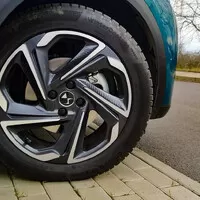 DS 3 Crossback 1.2 PureTech Grand Chic: Když je forma víc