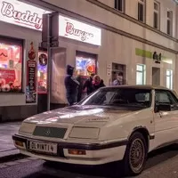 Chrysler LeBaron GTC: Do ohně a ven