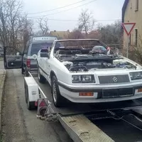 Chrysler LeBaron GTC: Do ohně a ven