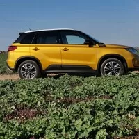 Suzuki Vitara 1.4 BoosterJet Hybrid: Stylově univerzální vůz