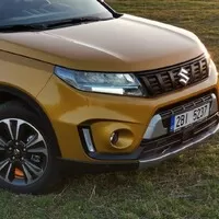 Suzuki Vitara 1.4 BoosterJet Hybrid: Stylově univerzální vůz
