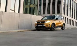Suzuki Vitara 1.4 BoosterJet Hybrid: Stylově univerzální vůz