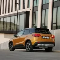 Suzuki Vitara 1.4 BoosterJet Hybrid: Stylově univerzální vůz
