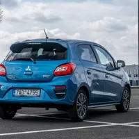Mitsubishi Space Star 1.2 MIVEC CVT: Samohybná židlička
