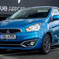 Mitsubishi Space Star 1.2 MIVEC CVT: Samohybná židlička