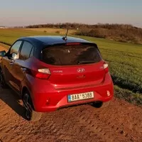 Hyundai i10 1.0i Style Premium: Konec kompromisů?