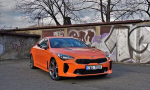 Recenze & testy: Kia Stinger GT 3.3 V6 T-GDI: Stará škola