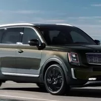 Chcete si pořídit světové auto roku? Tak to máte smůlu.