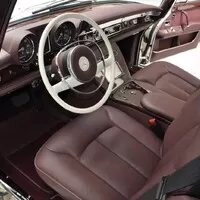 Koupí Mercedesu 600 Pullman ušetříte bezmála milion eur. Teoreticky.