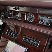 Koupí Mercedesu 600 Pullman ušetříte bezmála milion eur. Teoreticky.