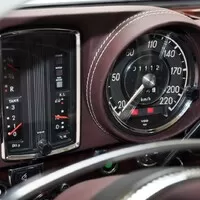 Koupí Mercedesu 600 Pullman ušetříte bezmála milion eur. Teoreticky.