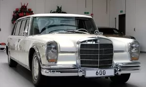 Koupí Mercedesu 600 Pullman ušetříte bezmála milion eur. Teoreticky.