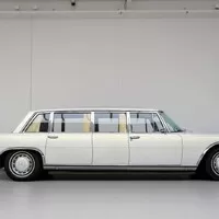 Koupí Mercedesu 600 Pullman ušetříte bezmála milion eur. Teoreticky.