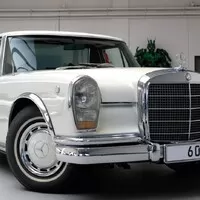 Koupí Mercedesu 600 Pullman ušetříte bezmála milion eur. Teoreticky.