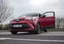 Toyota C-HR 2.0 Hybrid: Konec přetvářky, tohle už je skoro batmobil