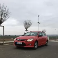 Hledáme únikové auto pro bankovní loupež