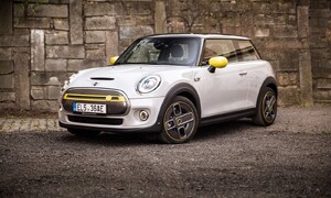 Recenze & testy: Mini Cooper SE L: Co je vlastně dobrý elektromobil?