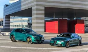 Faceliftovaná Giulia a Stelvio Quadrifoglio jdou s dobou. Jsou velmi zelené.