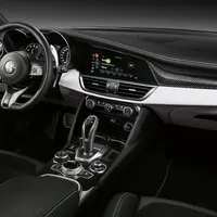 Faceliftovaná Giulia a Stelvio Quadrifoglio jdou s dobou. Jsou velmi zelené. 