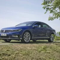 Volkswagen Passat 2.0 TSI: Chválím koncern a nestydím se za to!