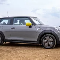 Mini Cooper SE S: Do Prčic s elektromobilitou.
