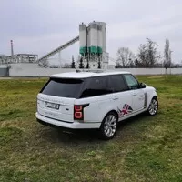 Range Rover SDV8 Autobiography: Osm hrnečků pro štěstí