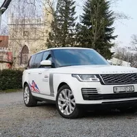 Range Rover SDV8 Autobiography: Osm hrnečků pro štěstí