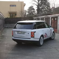Range Rover SDV8 Autobiography: Osm hrnečků pro štěstí