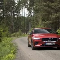 Volvo V60 T6 AWD Recharge: Elektřina ve službách prostých řidičských radostí