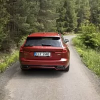 Volvo V60 T6 AWD Recharge: Elektřina ve službách prostých řidičských radostí
