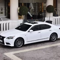 Ptejte se: Lexus LS, nebo Lexus LS?