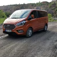 Ford Tourneo PHEV: Revoluce v rozvozu?
