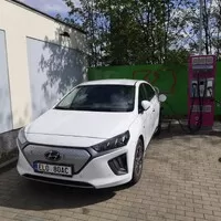 Hyundai Ioniq Electric: Efektivitou k lepším zítřkům