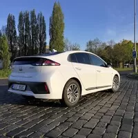 Hyundai Ioniq Electric: Efektivitou k lepším zítřkům
