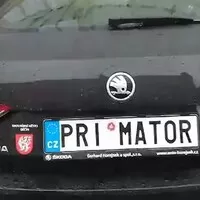 Registrační značky: Pár znaků a tolik vášní
