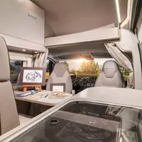 Peugeot představuje obytný Boxer, chce konkurovat Mercedesu a VW.