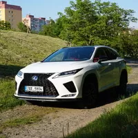 Lexus RX 450h F Sport: Osobní terapeut