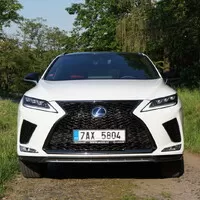 Lexus RX 450h F Sport: Osobní terapeut