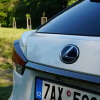 Lexus RX 450h F Sport: Osobní terapeut