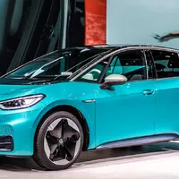VW ID.3 se k zákazníkům dostane v září. Nebude ale plně funkční.