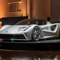 Puristé bijí na poplach - Lotus zavrhl spalovací motory