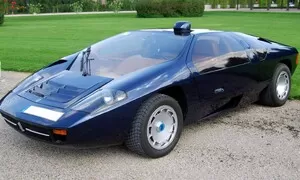Historie: Eberhard Schulz: Stavitel automobilů