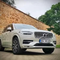 Volvo XC90 B6: Spokojený Uživatel Vesmíru