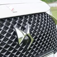 DS7 Crossback E-Tense 4x4: Luxus po francouzsku